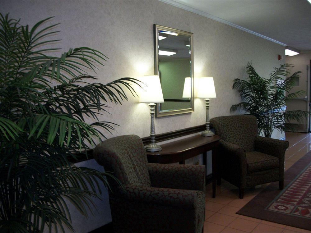 Red Roof Inn & Suites Lexington - Hamburg Экстерьер фото