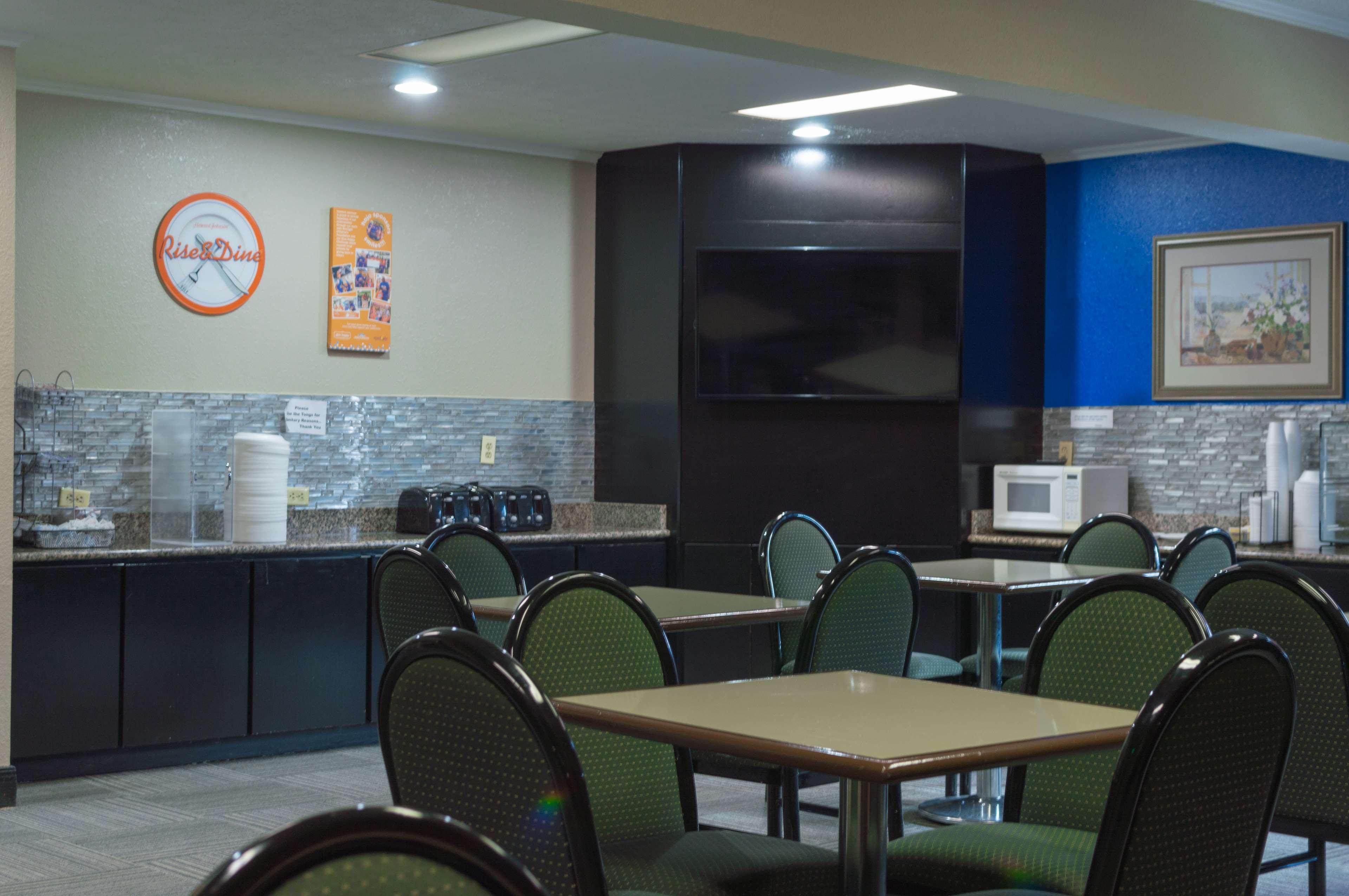 Red Roof Inn & Suites Lexington - Hamburg Экстерьер фото