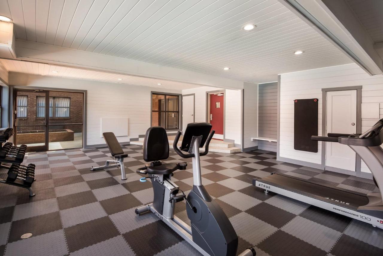 Red Roof Inn & Suites Lexington - Hamburg Экстерьер фото