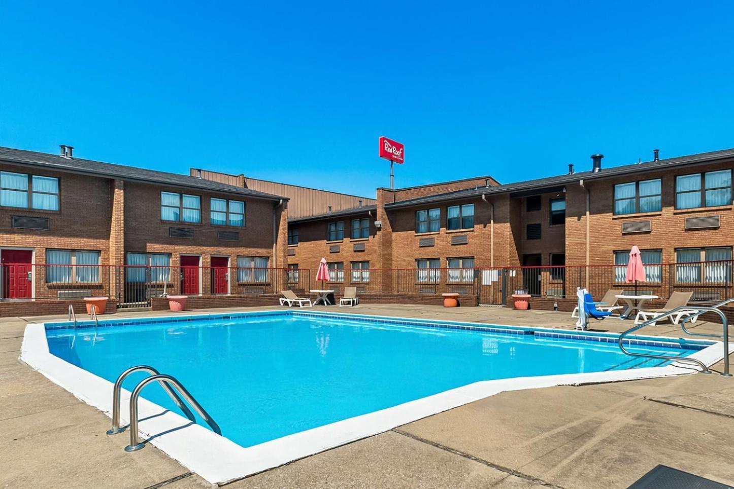 Red Roof Inn & Suites Lexington - Hamburg Экстерьер фото