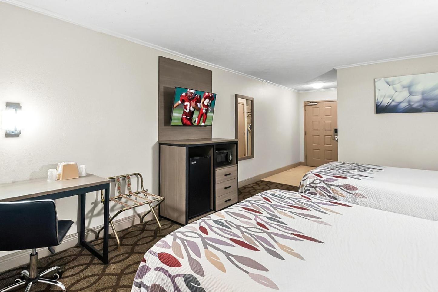 Red Roof Inn & Suites Lexington - Hamburg Экстерьер фото