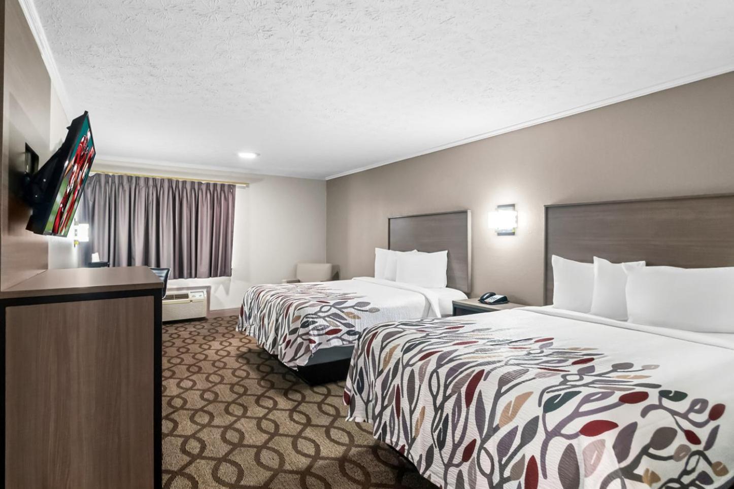 Red Roof Inn & Suites Lexington - Hamburg Экстерьер фото